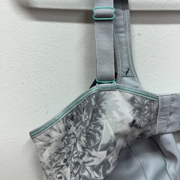 NWT Berlei SF2 Medium Impact Sports Bra 40DD Gray Floral Full Support Adjustable - Picture 6 of 11